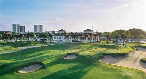 North palm country club - Drag the large yellow marker to see distance from / to.; Click + to zoom the green complex.; Drag the green or yellow markers to measure yardage.; Click a feature under Yardage Book to see where it is on the hole. 